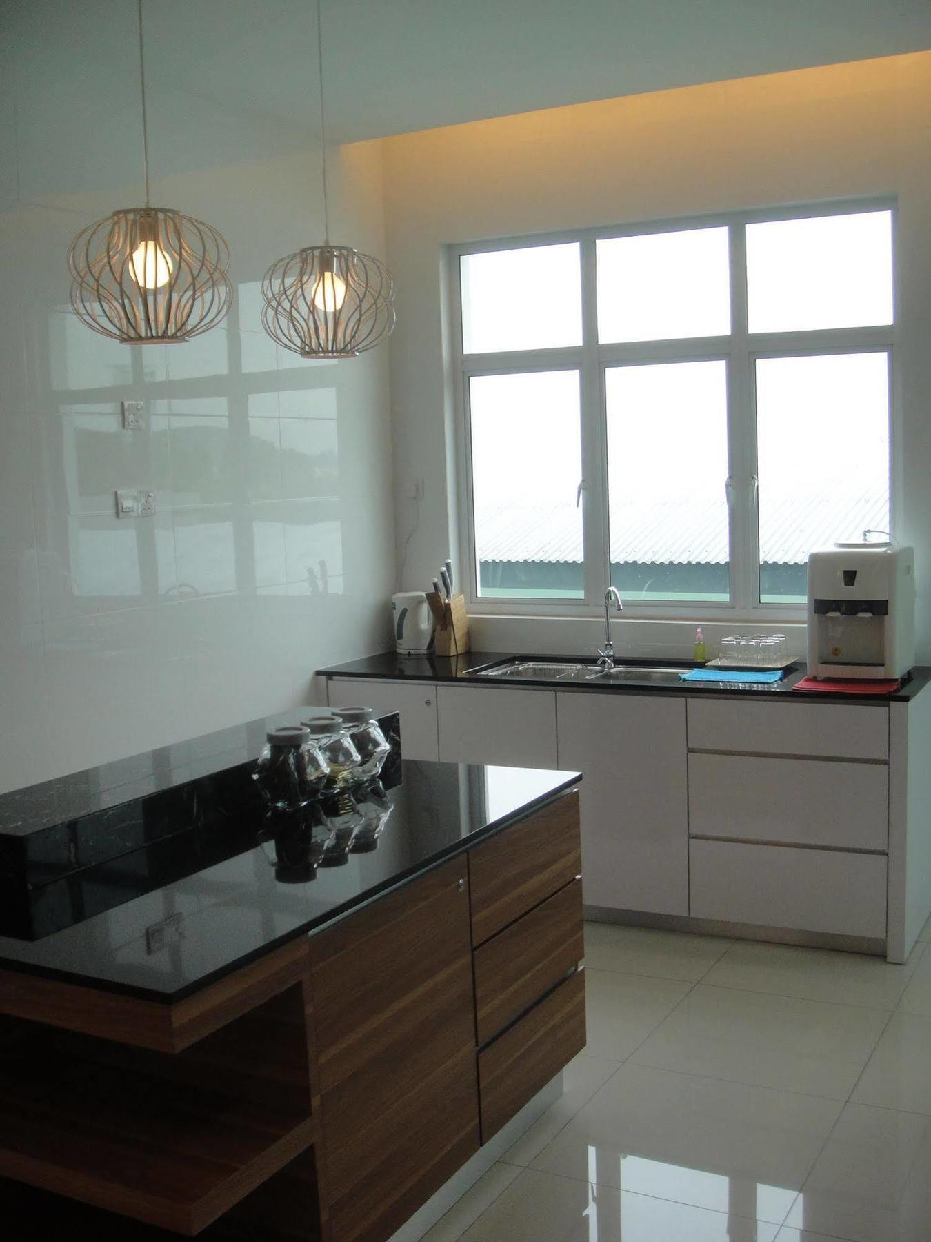 Shamrock Beach Villas Penang Seaview Tanjung Bungah  Exterior foto
